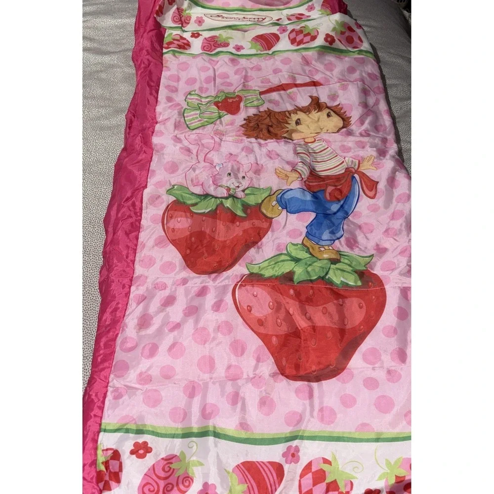 Vintage Strawberry Shortcake Sleeping Bag Removable Built In Air Mattress Case